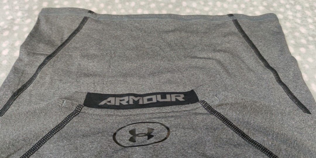UA compression tee (Category: Activewear) located in Davao. Submitted by thrifturchoice (Listing ID 1384203833, Image 2). Description: UA compression tees Large on print tag 17 x 25.5 Good as new MOP:GcaSh/BankT🔥.