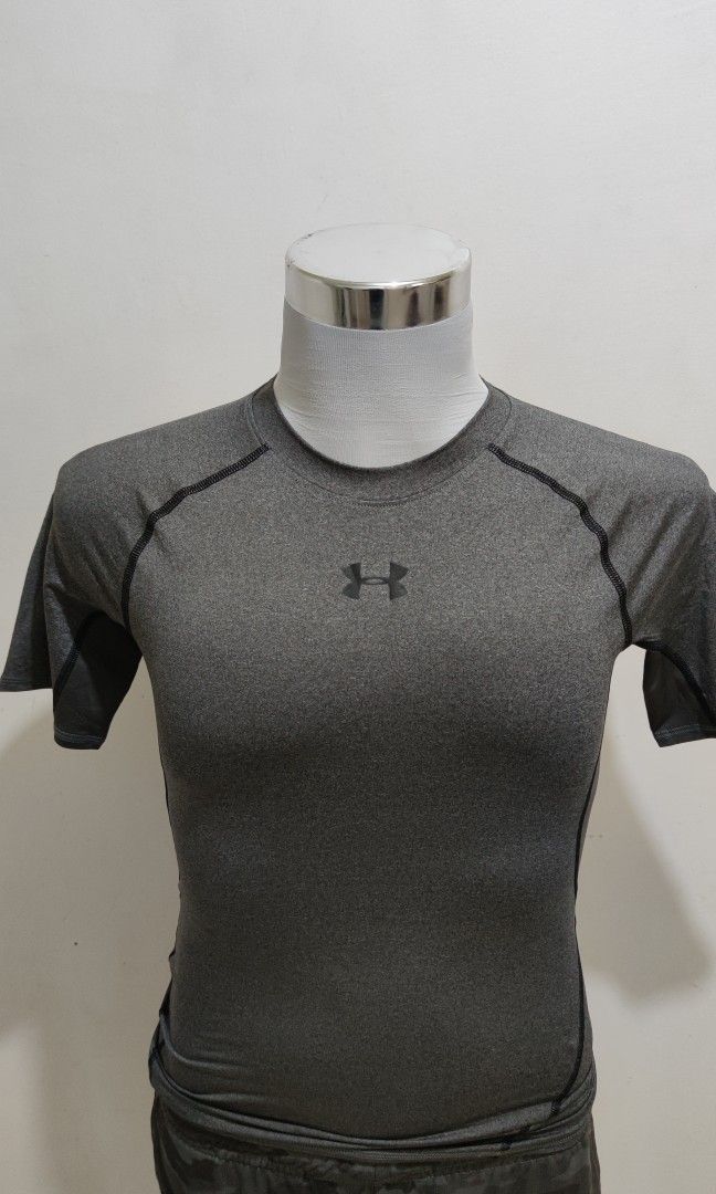 UA compression tee (Category: Activewear) located in Davao. Submitted by thrifturchoice (Listing ID 1384203833, Image 1). Description: UA compression tees Large on print tag 17 x 25.5 Good as new MOP:GcaSh/BankT🔥.