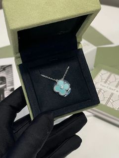 (Category: ) located in . Submitted by lovelotsluxury (Listing ID 1384139294, Image 1). Description: .