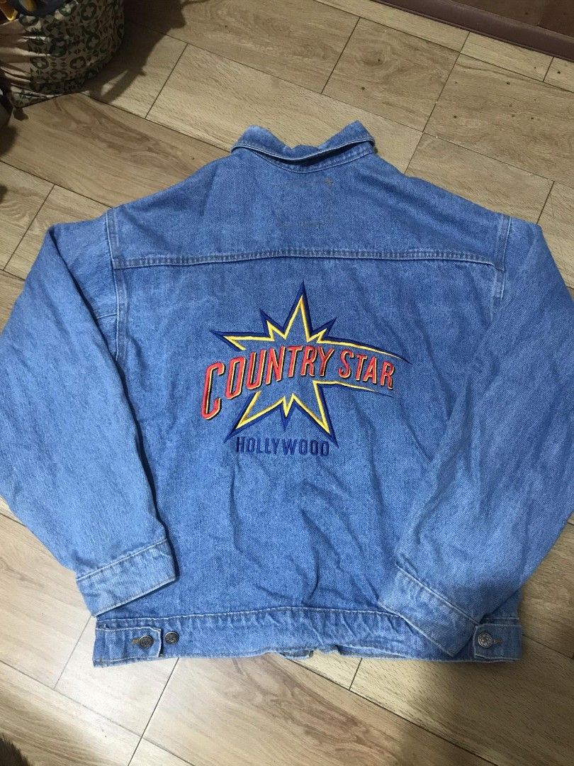 Vintage maong hollywood (Category: Activewear) located in Paranaque City. Submitted by jayson193 (Listing ID 1384061766, Image 2). Description: .