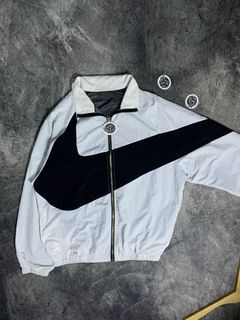 (Kategori: ) berada di . Dikirim oleh month8thrifshop (ID iklan 1384209051, Gambar 1). Deskripsi: .