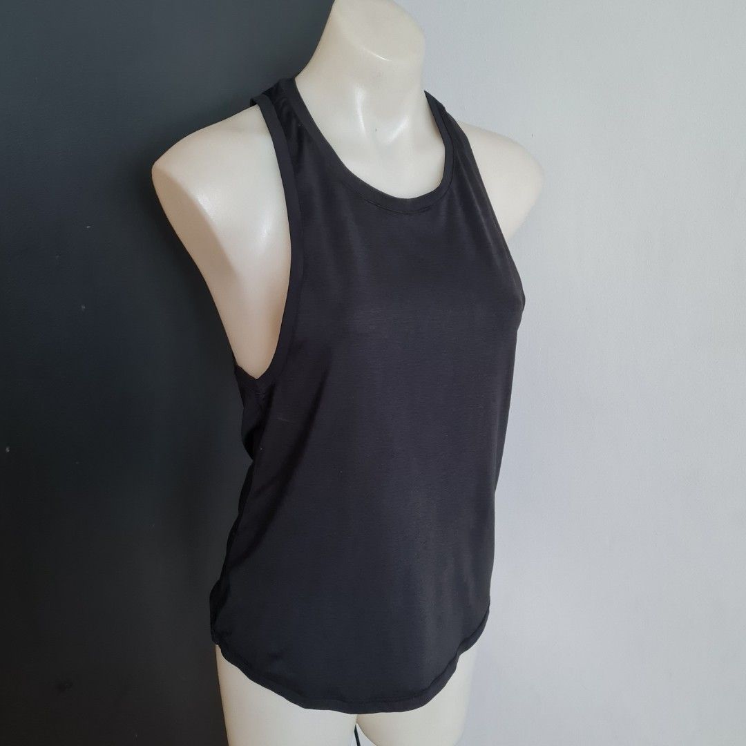 Women's size 8 'NIMBLE' Gorgeous black twist back activewear tank top - EUC (Category: Women's Clothes) located in Sydney. Submitted by bilic83 (Listing ID 1384067728, Image 3). Description: .