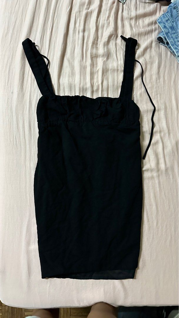 Zara black bustier mini dress (Category: Dresses) located in Makati City. Submitted by ppsls (Listing ID 1384184306, Image 1). Description: .