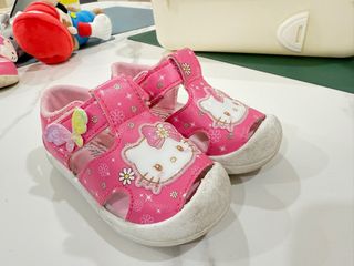 由 kiki41619 (刊登 ID 1383911756，圖片 1) 提交，位於 的 (類別：)，說明：。