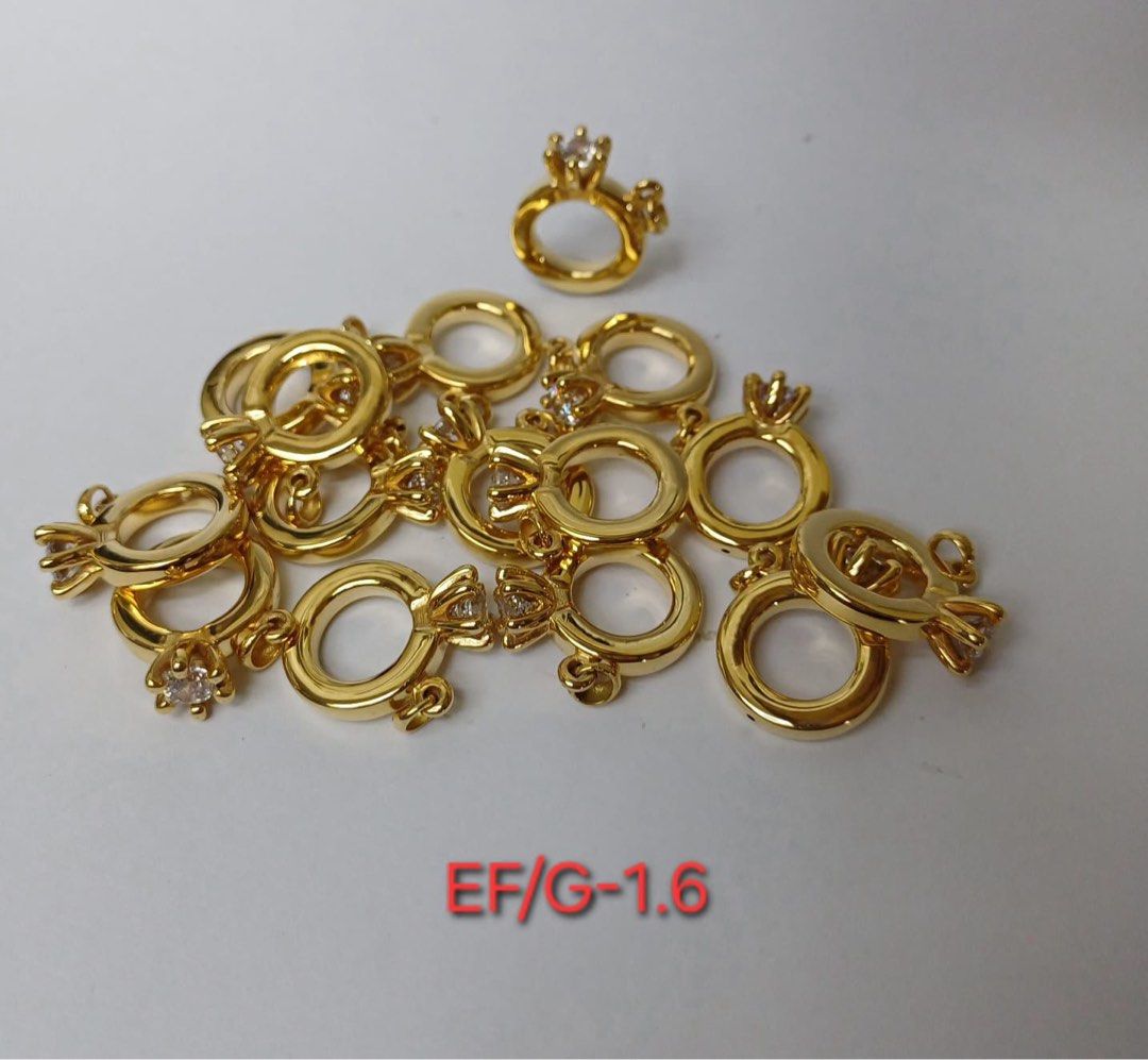 18k Saudi Gold YG Assorted Design EF Pendants (Category: Necklaces) located in Manila. Submitted by blggold (Listing ID 1386004075, Image 1). Description: Pls read this msg: Pls follow Me. No Physical Store Online Only. Click and send me the photo so I can give you the price. Pls take note prices per gram are different in each photo. No when worn you only can see in Weigh, Hand Palm, Finger or Coin. Gcash Or BDO Bank Transfer. No PayPal. No Lay A