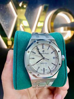 (Category: ) located in . Submitted by watchgen (Listing ID 1385820711, Image 1). Description: .
