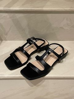 由 evvva (刊登 ID 1385981183，圖片 1) 提交，位於 的 (類別：)，說明：。
