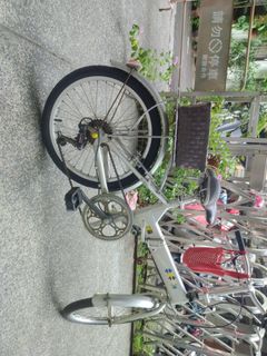 由 a0989735789 (刊登 ID 1385936774，圖片 1) 提交，位於 的 (類別：)，說明：。
