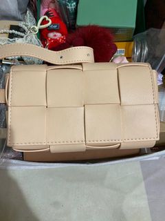 由 molliemao35113 (刊登 ID 1385974405，圖片 1) 提交，位於 的 (類別：)，說明：。