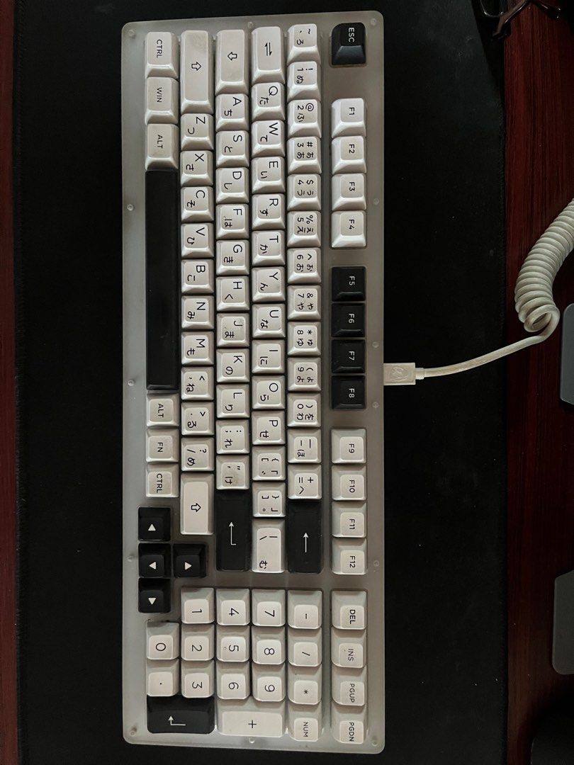 Akko ACR98 Keyboard (Category: Computer Keyboard) located in Quezon City. Submitted by jawnzslayer (Listing ID 1385821829, Image 1). Description: Akko ACR98 Keyboard Need to clean keycaps Complete with box For sale / swap to Bluetooth mech keyboard.