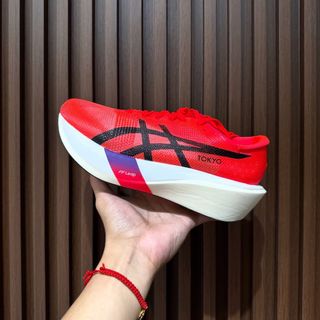 (Category: ) located in . Submitted by solefindsphilippines (Listing ID 1385992079, Image 1). Description: .