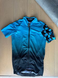 （分類：）位於 。 由 benjigebert 提交（商品編號 1385916044，圖片 1）。簡介： 。