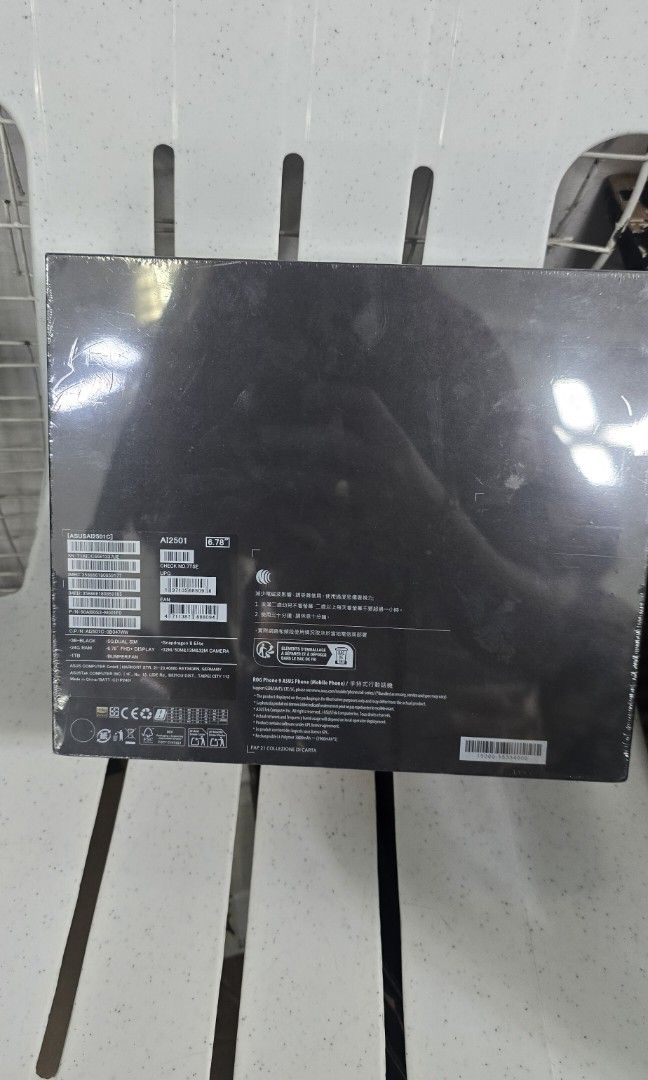 Asus ROG 9 Pro 24gb 1TB Openline Global Variant (Category: Asus) located in Quezon City. Submitted by samanthaga21954 (Listing ID 1385943311, Image 3). Description: Asus ROG 9 Pro 24gb 1TB Openline Global Variant Brandnew Sealed with Warranty Onhand Stock.