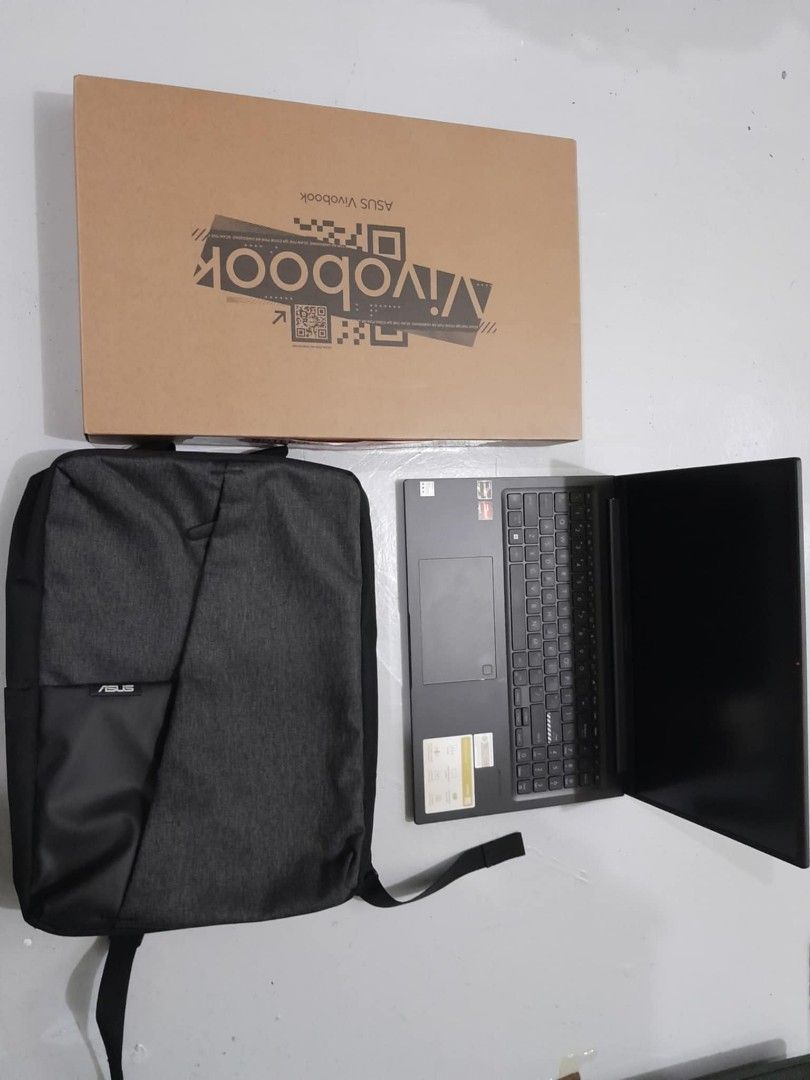 ASUS Vivo Book 16 (M1605) (Category: Laptops & Notebooks) located in Pasig City. Submitted by bechay2 (Listing ID 1385908633, Image 1). Description: Original Price 39,999 Sale Price: 26500 Model: ASUS Vivobook 16 (M1605) -AMD Ryzen 5 7530U 16" -WUXGA 16:10 vIPS 60Hz -16GB DDR4 -512GB PCIe 3.0 SSD -AMD Radeon™ Graphics.