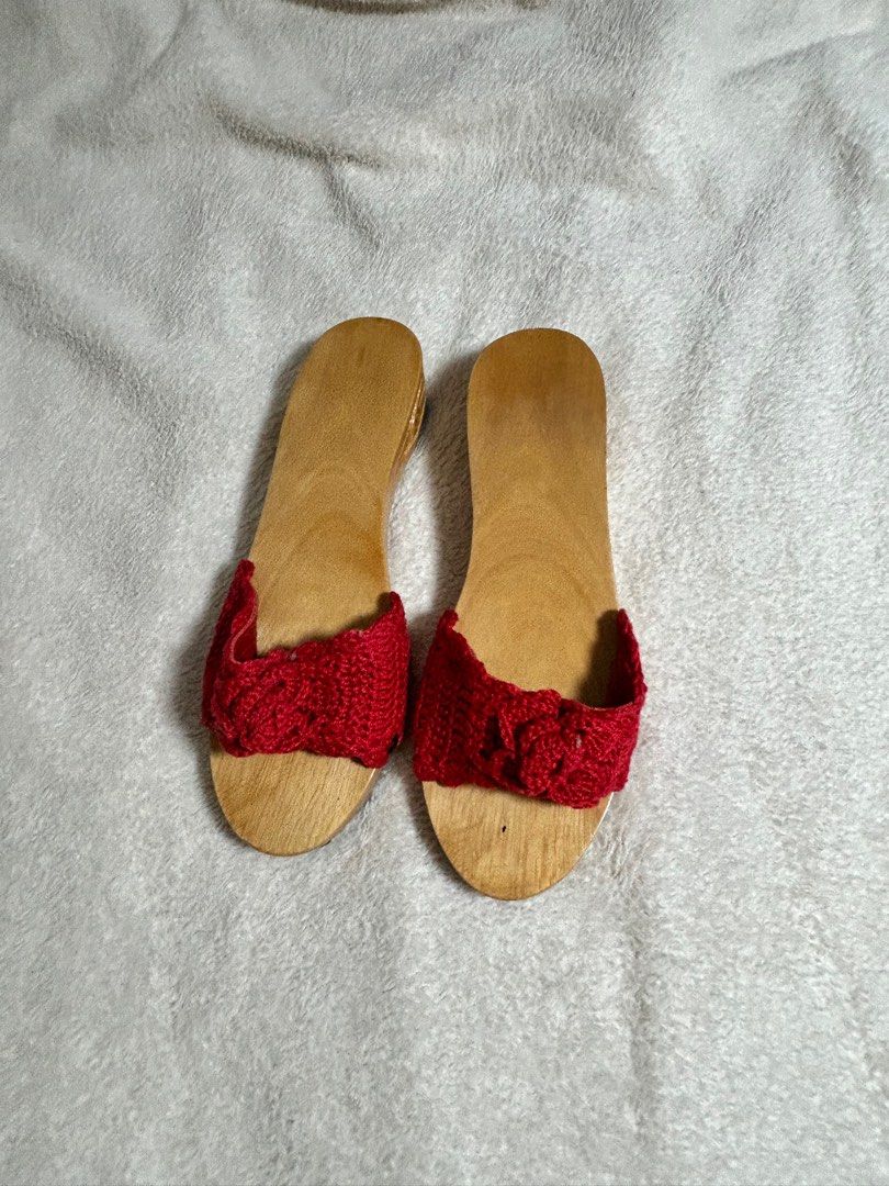 bakya sandals (Category: Babies & Kids Fashion) located in Cavite. Submitted by _schmyla (Listing ID 1385857530, Image 1). Description: .