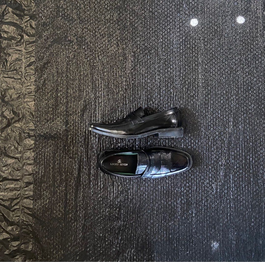 Black shoes (Category: Casual Shoes) located in Manila. Submitted by acethriftstop (Listing ID 1385869875, Image 1). Description: Size 8.5-9 mens 42 euro .