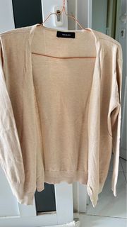 (Kategori: ) berada di . Dikirim oleh preloved_kny (ID iklan 1385841932, Gambar 1). Deskripsi: .