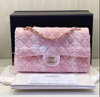 (Kategori: ) berada di . Dikirim oleh brandedboutiquez (ID iklan 1385835302, Gambar 1). Deskripsi: .