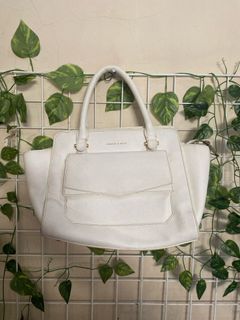 (Kategori: ) berada di . Dikirim oleh frisilfashionn (ID iklan 1385884421, Gambar 1). Deskripsi: .