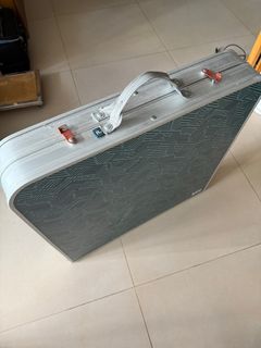 （分類：）位於 。 由 realtired 提交（商品編號 1385893783，圖片 1）。簡介： 。