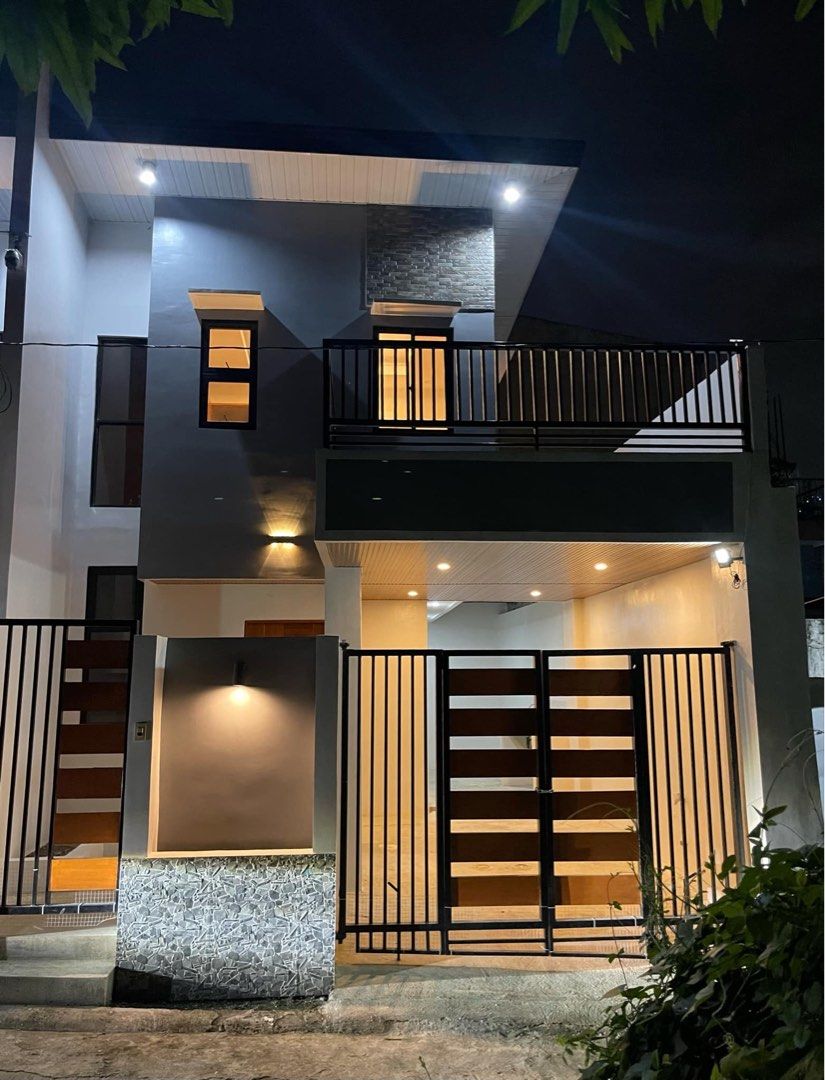 Duplex for sale (Category: House & Lot) located in Bacoor. Submitted by boymic19 (Listing ID 1385967092, Image 3). Description: Duplex for sale Separate title Lot area 60sqm Flr area 100 sqm 3 br, 2 t&b, 1 carport Georgetown Heights Molino 4 Bacoor Cavite Cash, bank financing Negotiable .