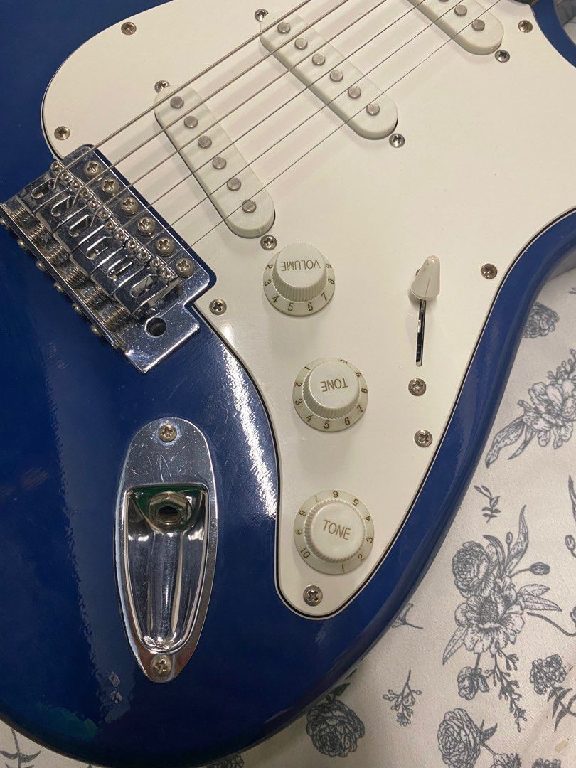 Electric Guitar (Category: Musical Instruments) located in Mandaluyong City. Submitted by g.prelovedtingz (Listing ID 1385949778, Image 2). Description: RJ Terracaster Electric guitar in Navy Blue - bought in 2018ish in RJ Guitar Megamall for around 7k brand new - my personal guitar in high school - barely used only at home filming covers - strings are still the original ones (very rusty needs to be changed) - comes with padded case - nego for su
