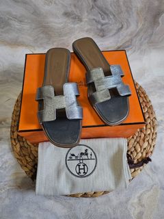 (Kategori: ) berada di . Dikirim oleh kiano_shoes (ID iklan 1385912397, Gambar 1). Deskripsi: .