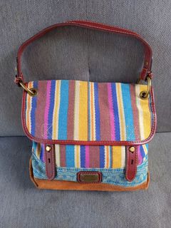 (Kategori: ) berada di . Dikirim oleh nya_thriftshop (ID iklan 1385823335, Gambar 1). Deskripsi: .