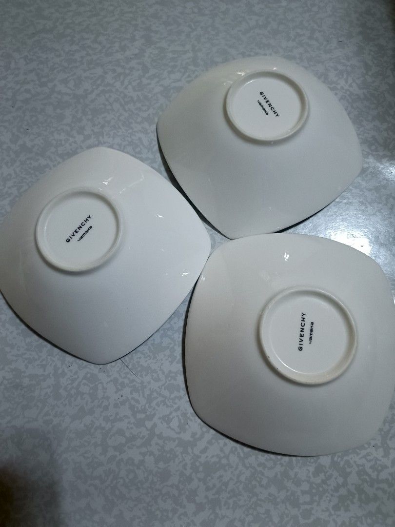 Givenchy Yamaka set of 3 only (Category: Other Kitchenware & Tableware) located in Cabanatuan. Submitted by glaemour01 (Listing ID 1385825731, Image 3). Description: decluttering.. 3 pc only.