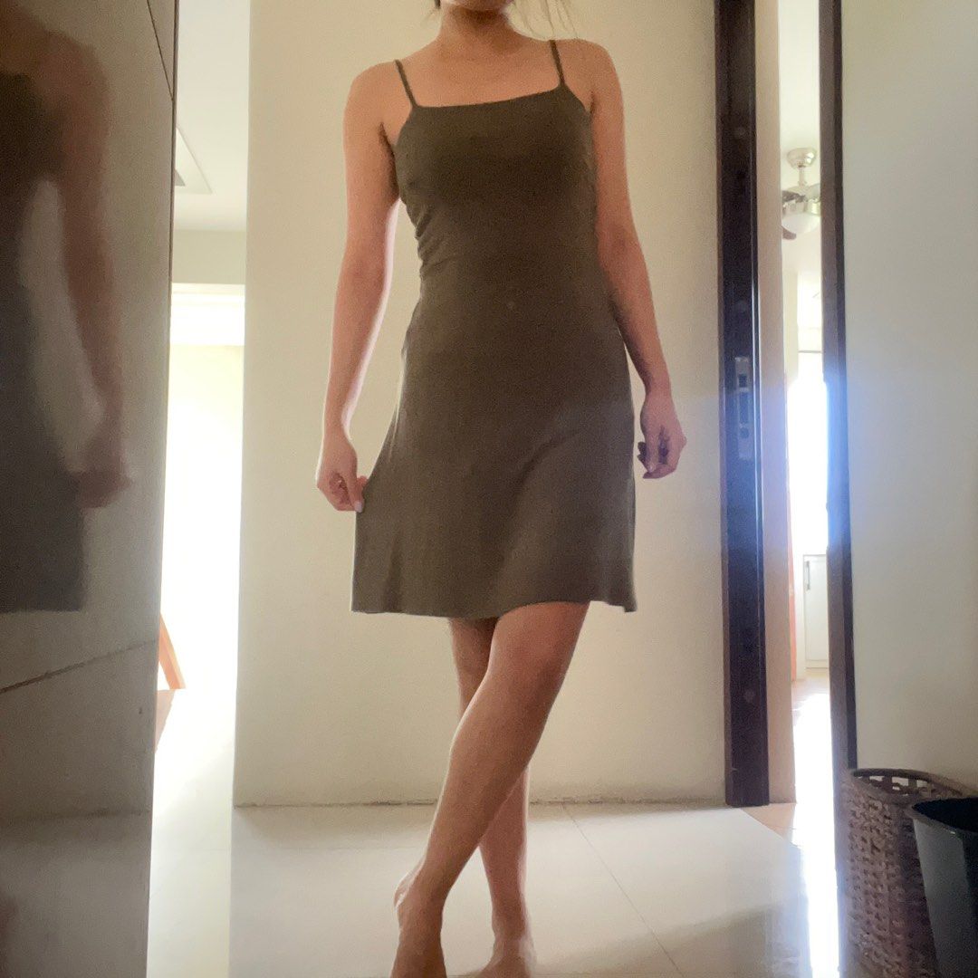 H&M Moss Green Mini Dress (Category: Dresses) located in Makati City. Submitted by julia_ppp (Listing ID 1385948929, Image 1). Description: can fit XS-M! no issuesss.
