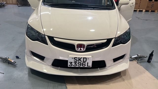 Honda Civic Type-R 2.0 (M) (Category: Used Cars) located in Singapore. Submitted by dannyng6775 (Listing ID 1333209006, Image 1). Description: Feature: Honda k20A Type R engine,6 speed manual transmittion, LSD,ABS,Climate aircon ,SRS, light weight chassis welded chassis. Accessories: Toda Racing exhaust with certificate, Original Advan racing sport rims, original Mugen front grille from Japan, new tyres (Install on Oct 2024), Defi gauge and HKS C