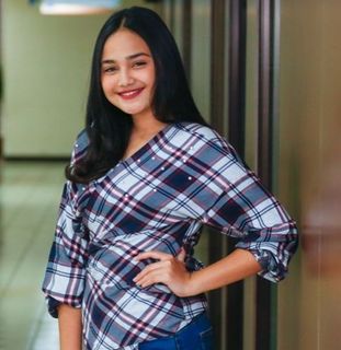 (Kategori: ) berada di . Dikirim oleh sherlie_shop (ID iklan 1385962857, Gambar 1). Deskripsi: .
