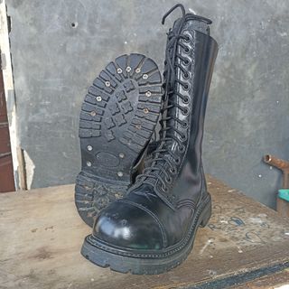 (Kategori: ) berada di . Dikirim oleh sadnessjunkies (ID iklan 1385829815, Gambar 1). Deskripsi: .