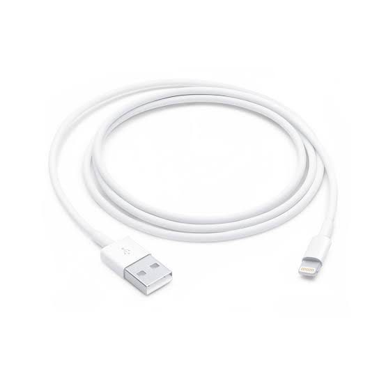 Iphone charger original cable/cord (Category: Chargers & Cables) located in San Miguel. Submitted by lalunamaris (Listing ID 1385828479, Image 1). Description: Rfs: type C dapat Original, bought from PMC for 1,000+ Selling for 1k only Buyer will shoulder df via lalamove or grab express Meet up avail, around lrt 1 stations (central terminal or gil puyat).