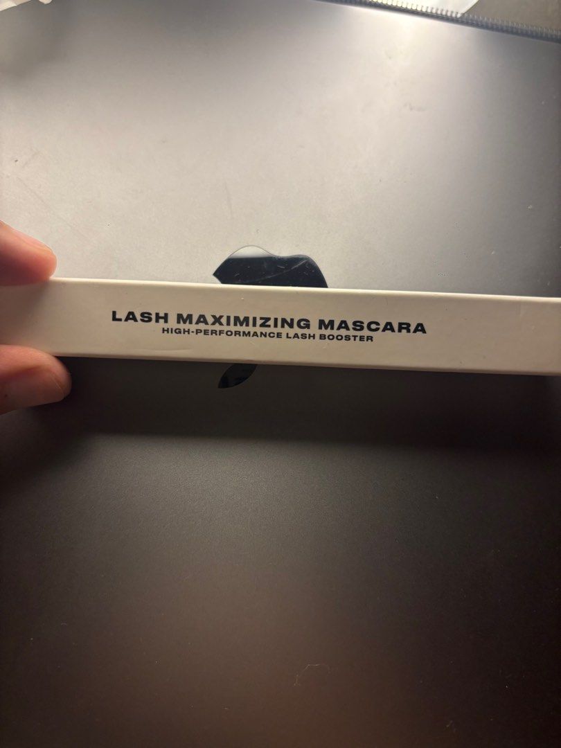 Issy Lash Maximizing Mascara (Category: Makeup) located in Manila. Submitted by kyleveee (Listing ID 1385948223, Image 2). Description: Issy Lash Maximizing Mascara - 300 Gel pencil Extreme: Somersault - 100.
