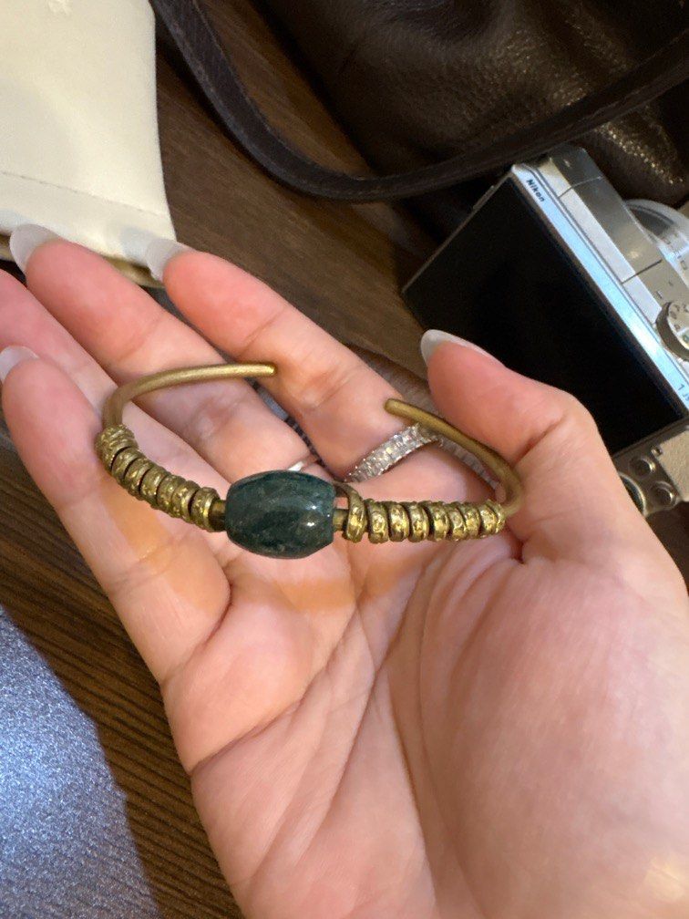 Jade bangle (Category: Bracelets) located in Quezon City. Submitted by jdsdeclutters (Listing ID 1385987696, Image 1). Description: Brass non tarnish handmade jade bangle from peru.