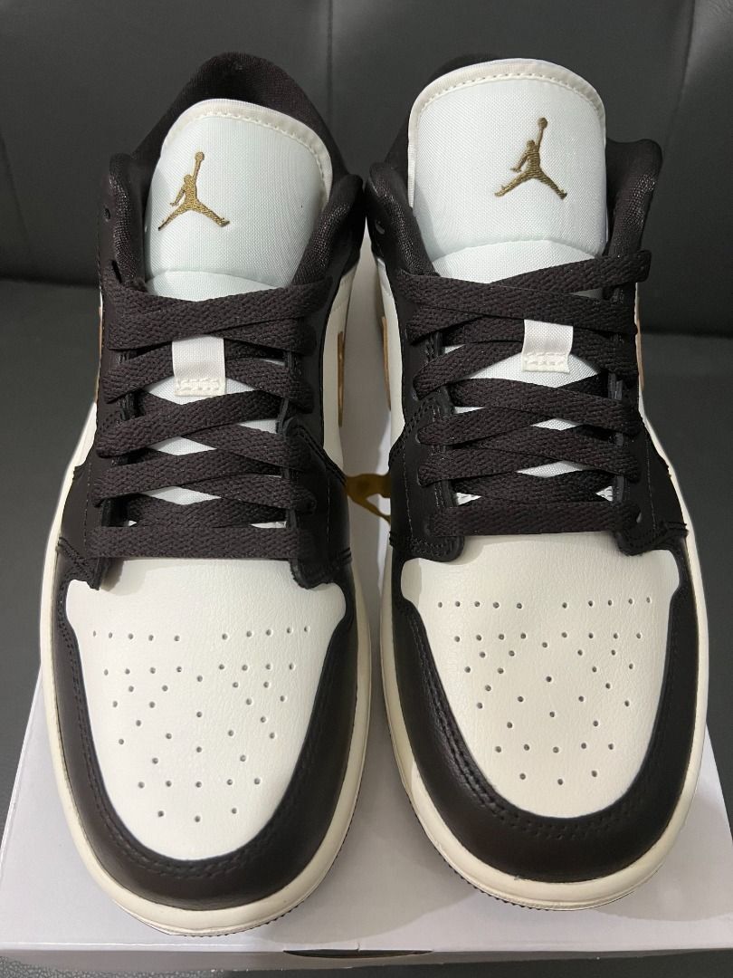 Jordan 1 Low Shadow Brown (Category: Sneakers) located in Cainta. Submitted by scribbler05 (Listing ID 1385867953, Image 1). Description: BNDS 💯Authentic Size: 9 Womens / 7.5 Mens Selling low for wedding funds ☺️ .