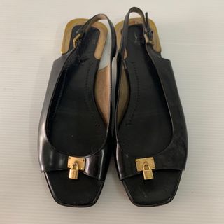 (Category: ) located in . Submitted by vintagebrandedstore (Listing ID 1385955977, Image 1). Description: .