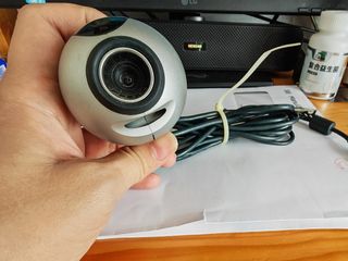 Logitech V-UJ16 Web Camera64077548476674110