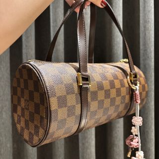 (Kategori: ) berada di . Dikirim oleh curatedbynia (ID iklan 1385953977, Gambar 1). Deskripsi: .