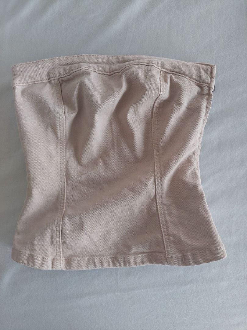 Mango Denim Strapless Top in Sand Color (Category: Others Tops) located in Quezon City. Submitted by camiestuff (Listing ID 1385837020, Image 1). Description: Denim-style cotton fabric. Straight design. Sleeveless. Strapless. Side zip fastening. Total look. Festival Season. Never worn RFS: size is a bit small for me. Bought for P1295 from their website and selling it for only P600 Its a cute and stylish top, and if only i got the size correct, th