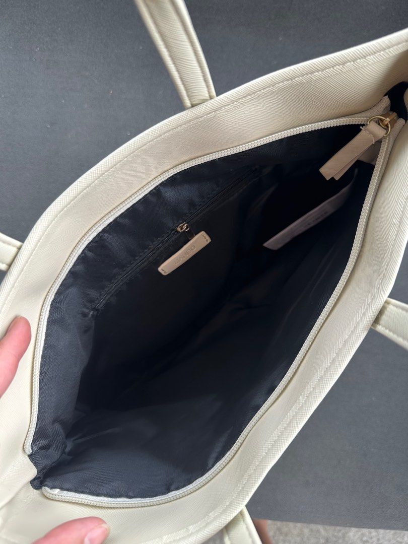 Mango Tote Bag (Category: Tote Bags) located in Tanza. Submitted by euniceericka (Listing ID 1385890649, Image 3). Description: Never used Color: Beige With long handle too RFS: Decluttering .