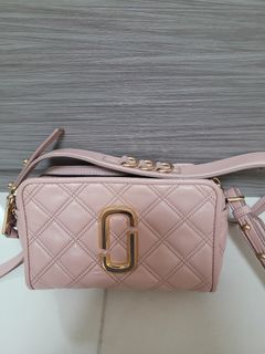 （分類：）位於 。 由 calibb 提交（商品編號 1385957508，圖片 1）。簡介： 。