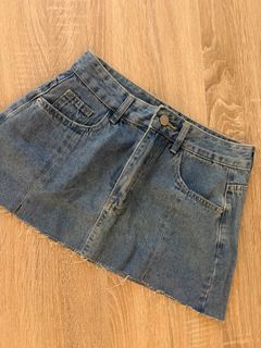 (Category: ) located in . Submitted by pinkicebomb (Listing ID 1385834804, Image 1). Description: .