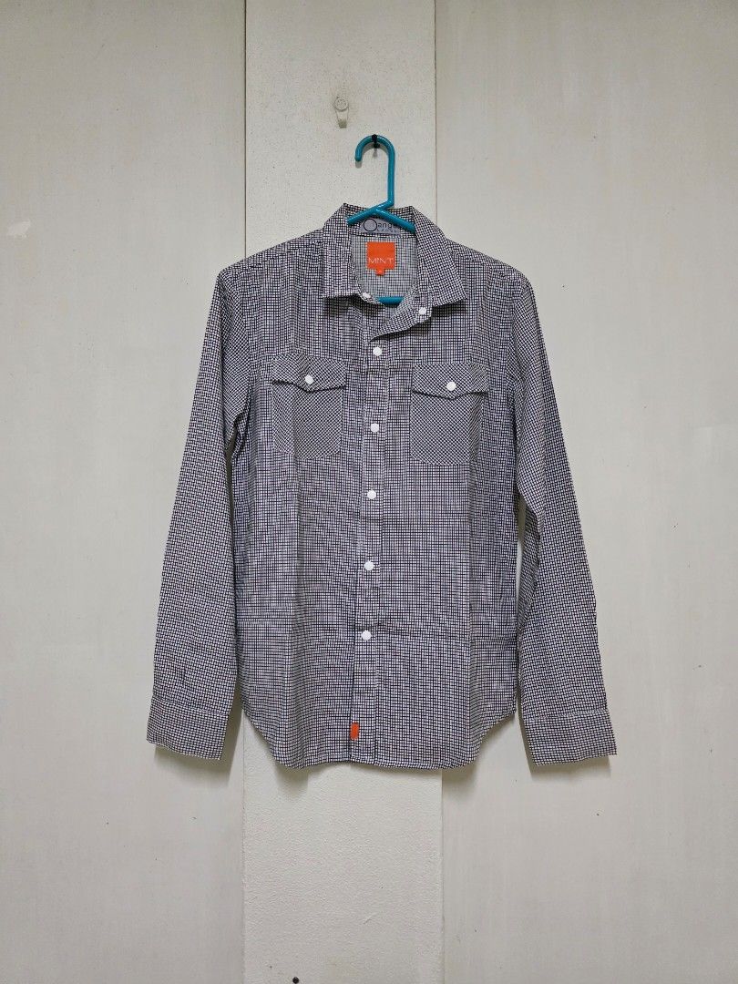 Mint Orange Label Long Sleeve Shirt Grid Design (Category: Formal Shirts) located in Mabalacat. Submitted by enoscep (Listing ID 1385865641, Image 1). Description: Mint Orange Label Long Sleeve Shirt Grid pattern 2 pockets with button Snap type buttons W: 19" L:28" Sleeve length: 25" ☆rfs: decluttering ☆mop: bpi, bdo, gcash ☆mod: j&t ☆no return, refund, or exchange.