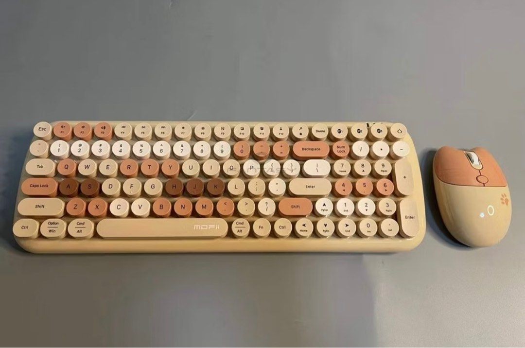 Mofii Miltea Keyboard and Mouse set (Category: Computer Keyboard) located in Goa. Submitted by christeenai (Listing ID 1385837678, Image 1). Description: no longer used. super nice pa po. multi device keyboard and mouse, can be connected to 3 devices. connection is bluetooth only or dongle. no more box but will be placed in an alternative box for shipping. original price ₱2,999.