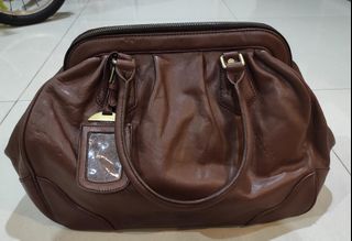 (Kategori: ) berada di . Dikirim oleh nairaloved (ID iklan 1385906590, Gambar 1). Deskripsi: .