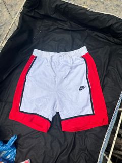 (Kategori: ) berada di . Dikirim oleh kamar_thriftshop (ID iklan 1385899805, Gambar 1). Deskripsi: .