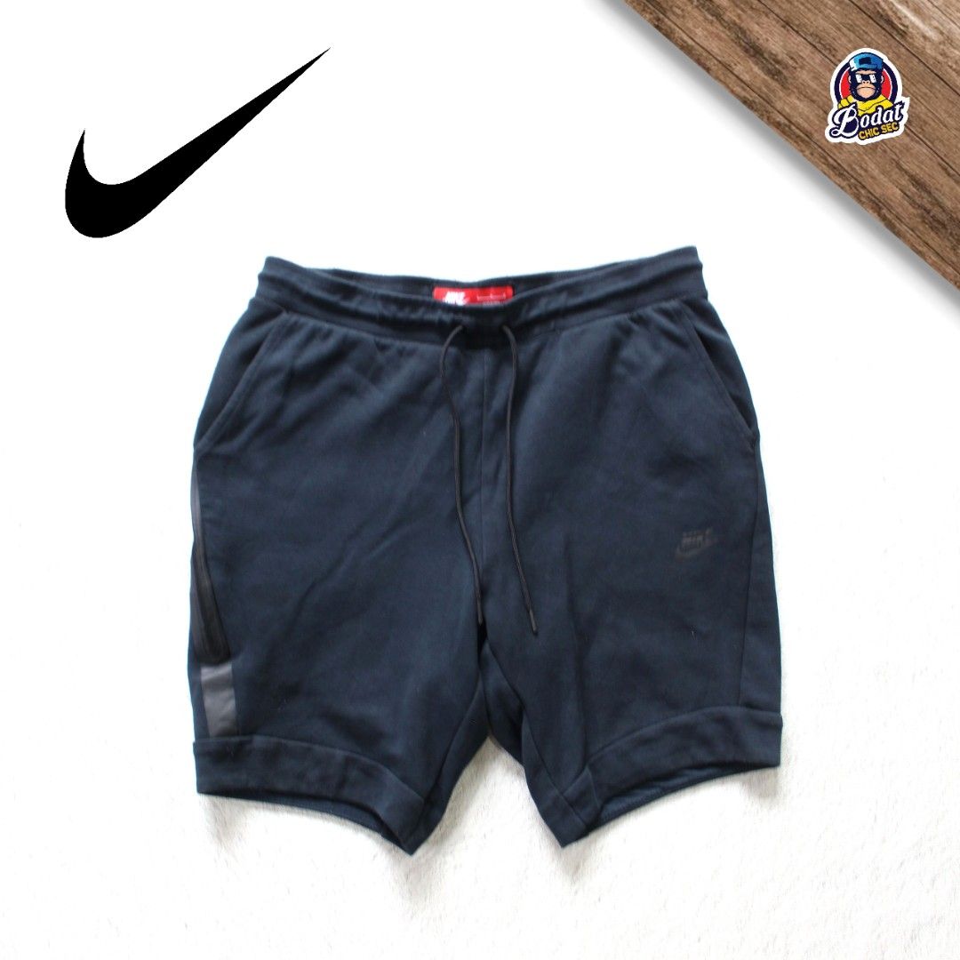 Nike Tech Fleece Short/Celana Pendek