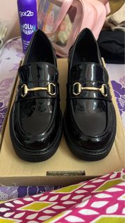 (Category: ) located in . Submitted by tashopreloved (Listing ID 1385830166, Image 1). Description: .